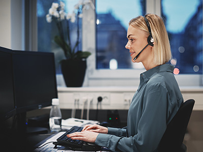 Bürotätigkeit_Innendienst_Headset_400x300px